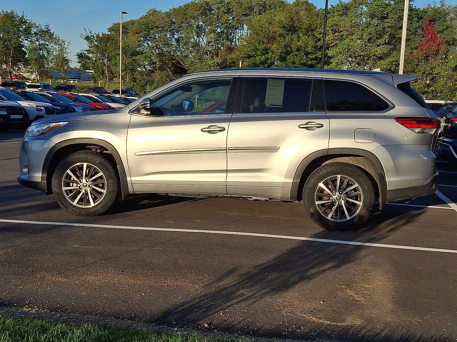 Used 2018 Toyota Highlander XLE SUV