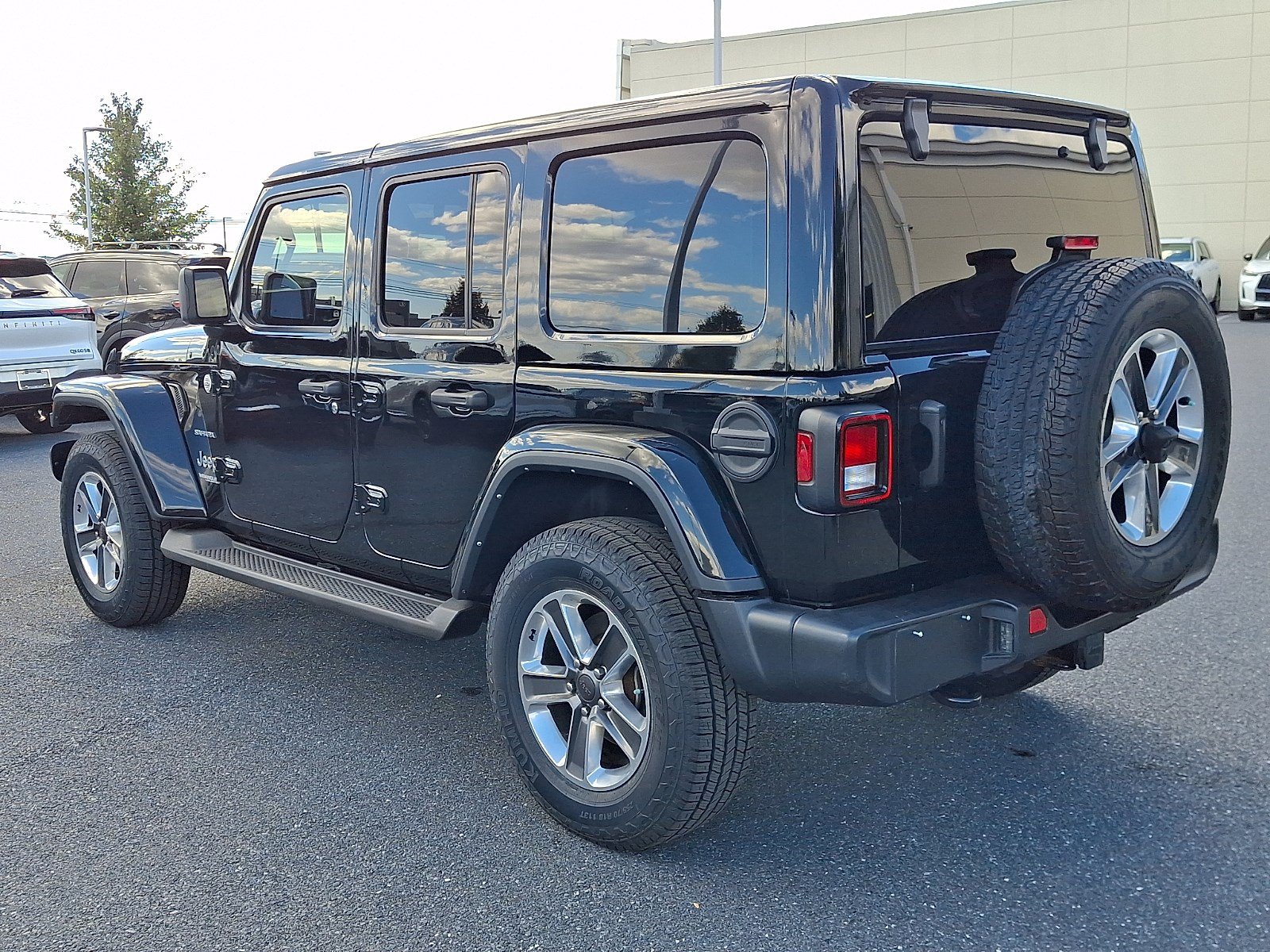 Used 2022 Jeep Wrangler Unlimited Sahara SUV