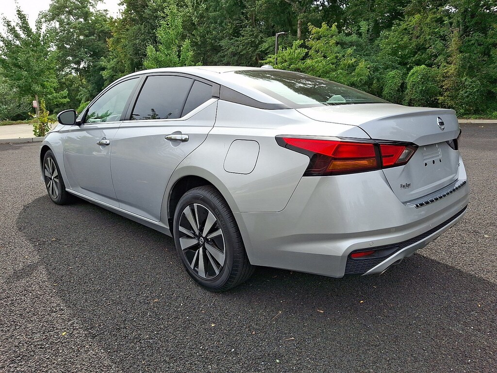 Certified 2022 Nissan Altima 2.5 SV Sedan
