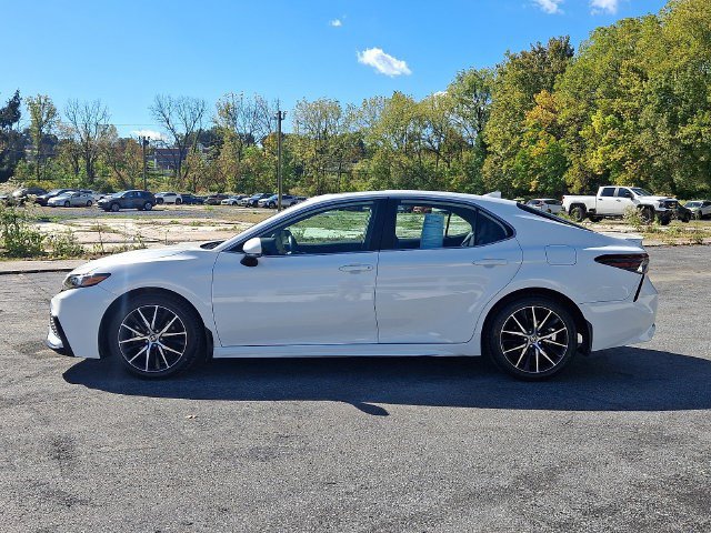 Used 2023 Toyota Camry SE Sedan