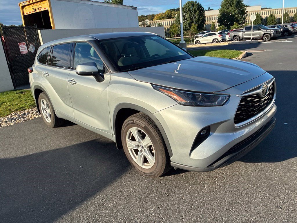 Certified 2022 Toyota Highlander LE SUV