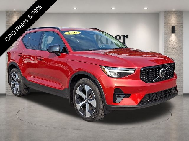 2023 Volvo XC40