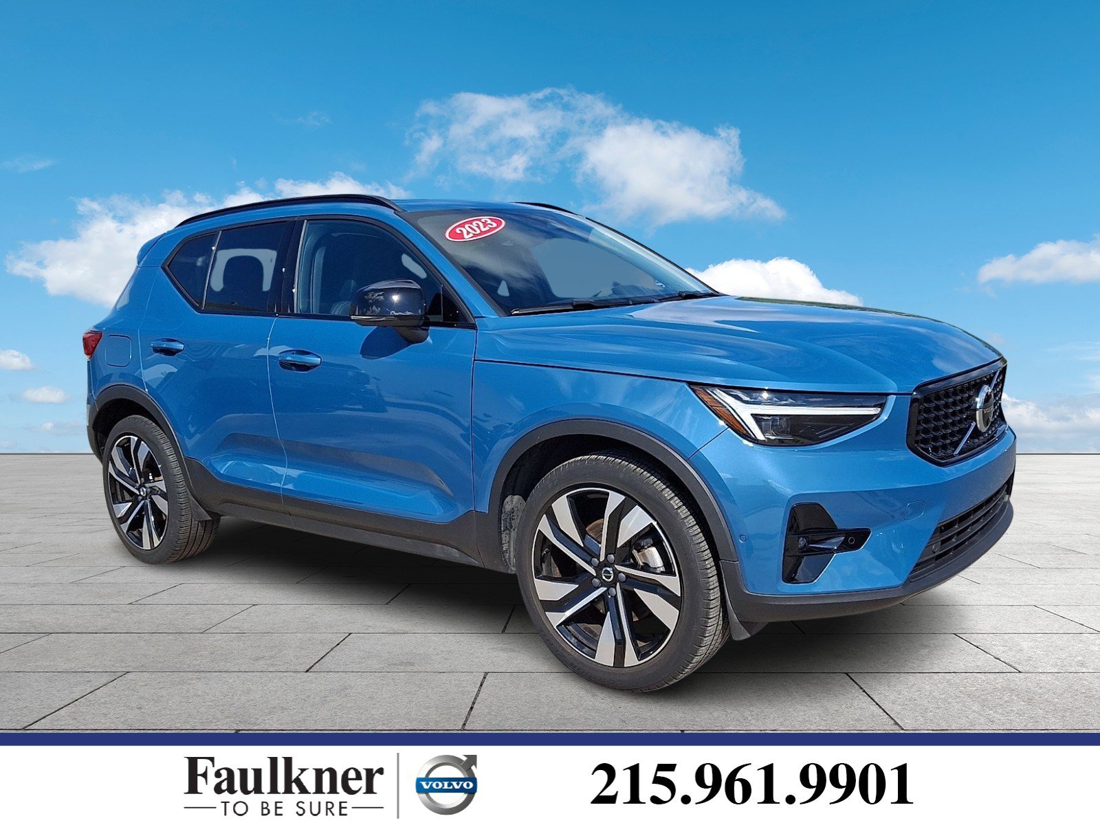 2023 Volvo XC40