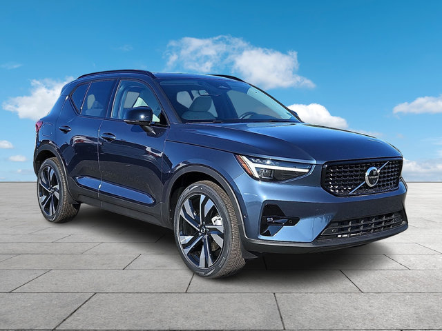 2026 Volvo XC40 B5 Ultra SUV