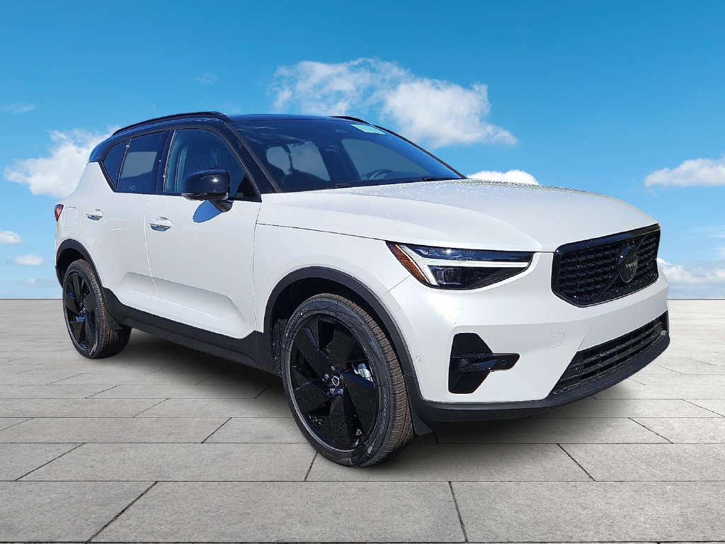 2026 Volvo XC40