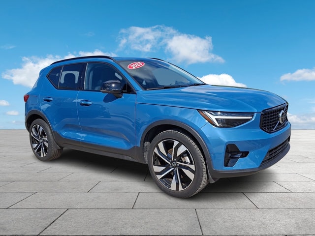 2023 Volvo XC40 Ultimate