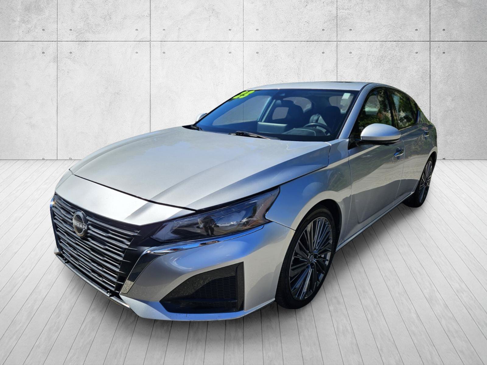 Used 2023 Nissan Altima 2.5 SL Sedan