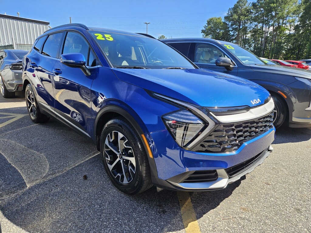 Used 2025 Kia Sportage EX SUV