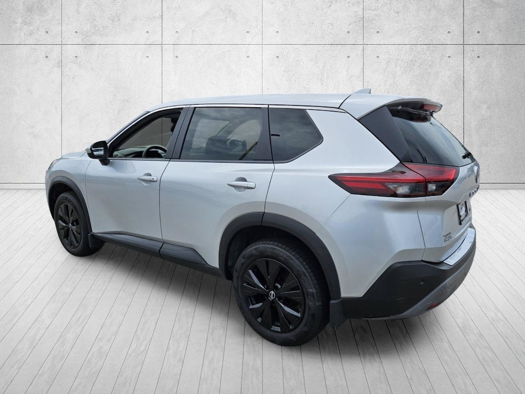 Used 2023 Nissan Rogue SV SUV