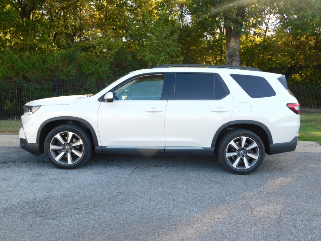 Certified 2025 Honda Pilot Elite SUV