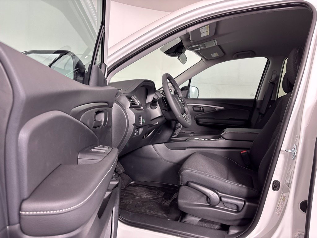 2026 Honda Ridgeline Sport - Photo 26