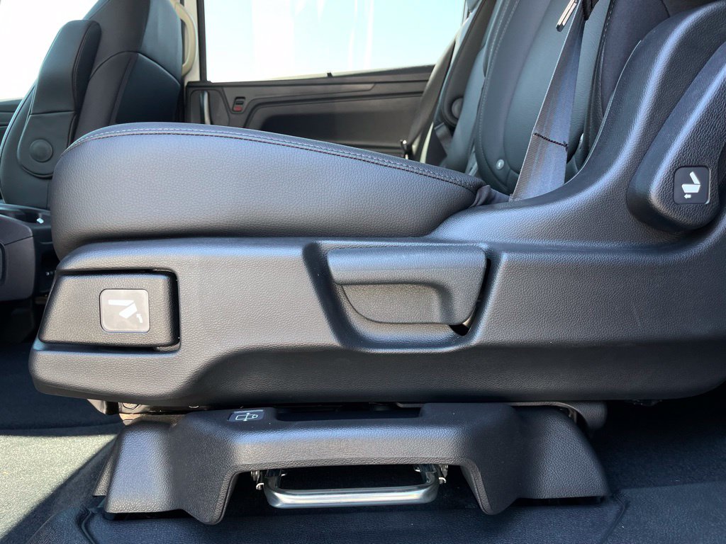 2026 Honda Odyssey EX-L - Photo 38