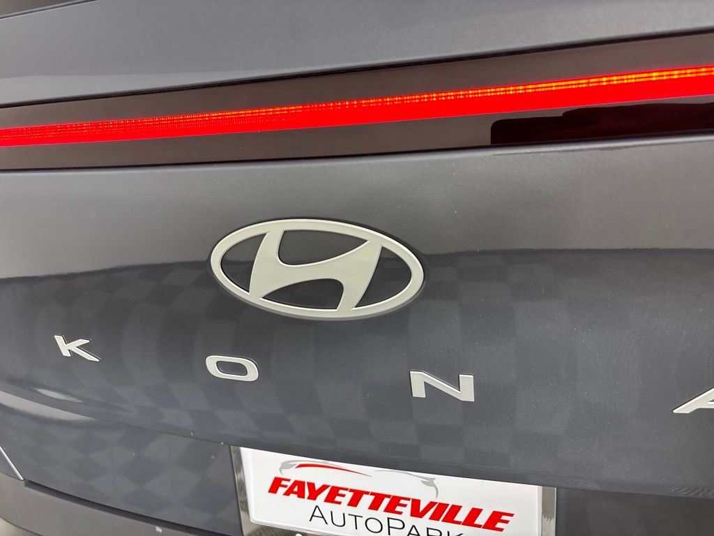 2024 Hyundai Kona SEL - Photo 19