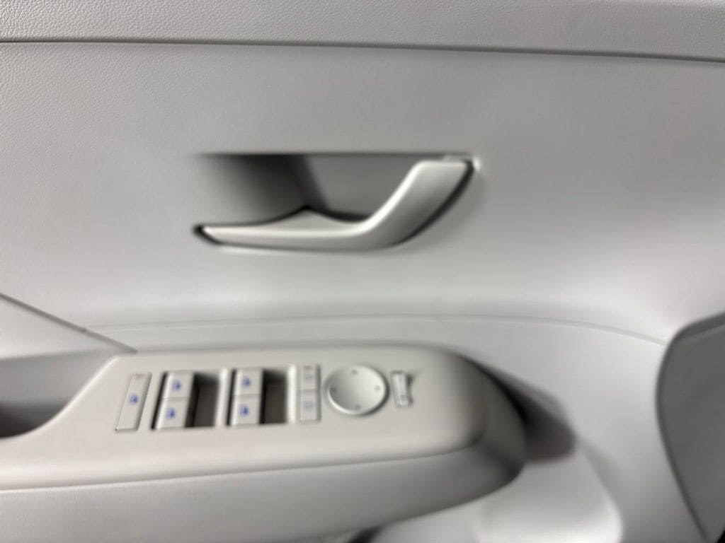 2024 Hyundai Kona SEL - Photo 25