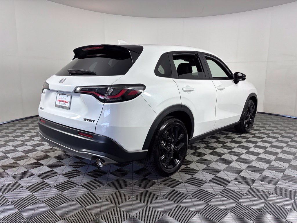 2025 Honda HR-V Sport - Photo 9