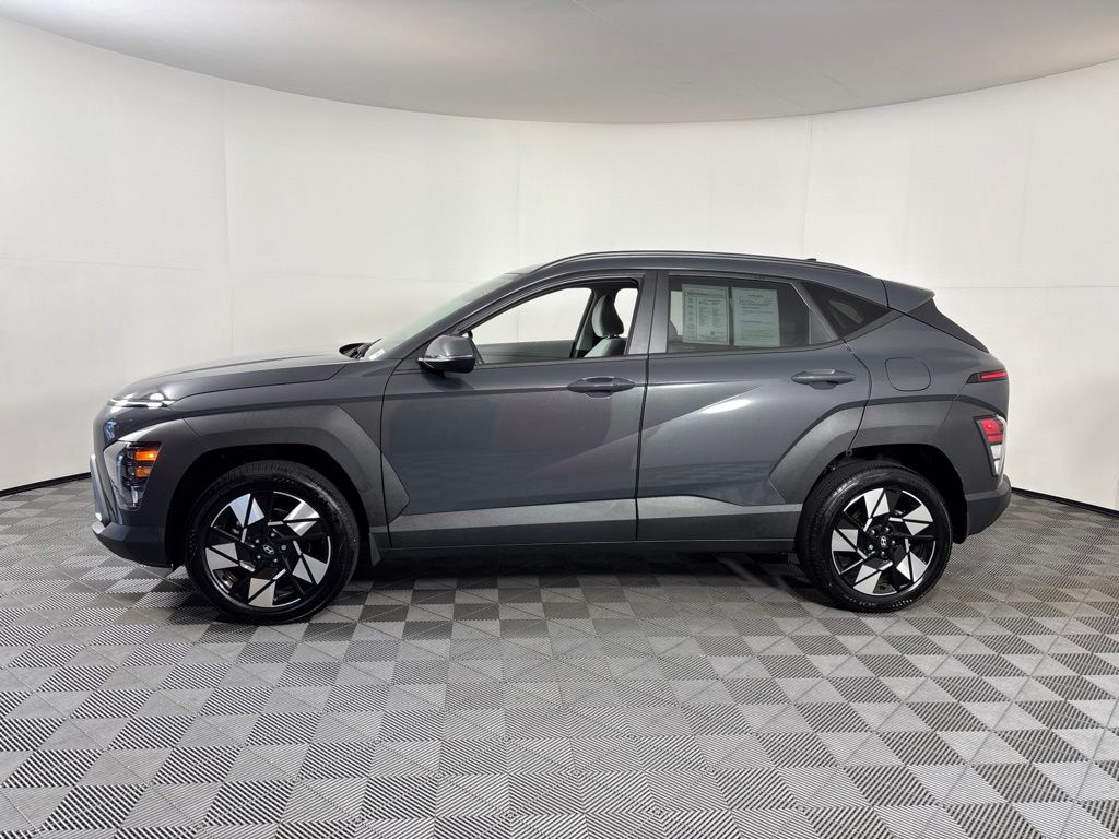 2024 Hyundai Kona SEL - Photo 2