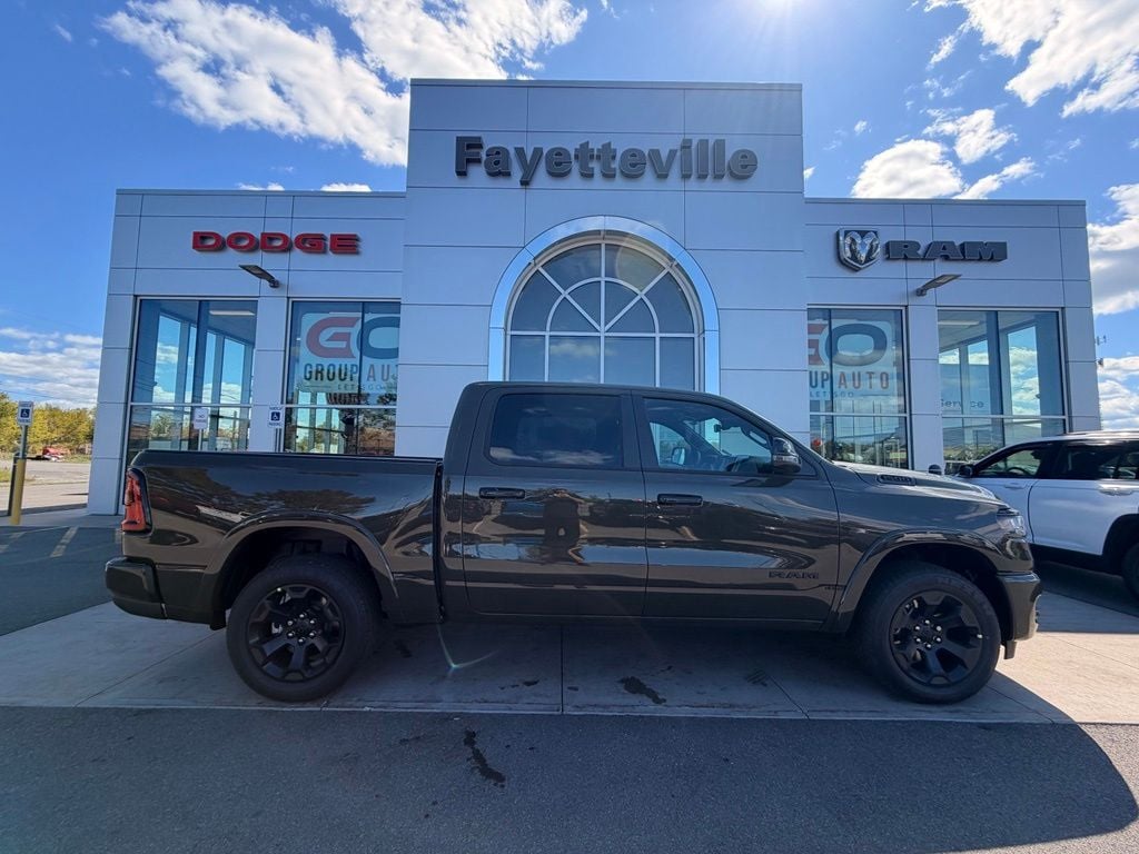 New 2027 Ram 1500 BIG HORN CREW CAB 4X4 5'7 BOX Pickup