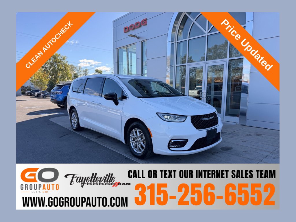 2025 Chrysler Pacifica Select