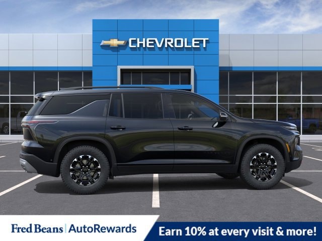 2027 Chevrolet Traverse Z71 - Photo 6
