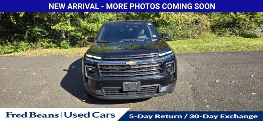 Used 2025 Chevrolet Traverse LT SUV