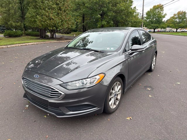 Used 2017 Ford Fusion SE Sedan