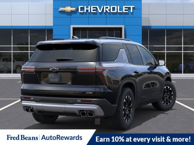 2027 Chevrolet Traverse Z71 - Photo 5