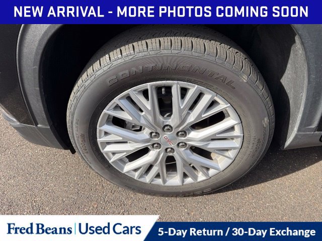 Used 2026 GMC Acadia Elevation SUV
