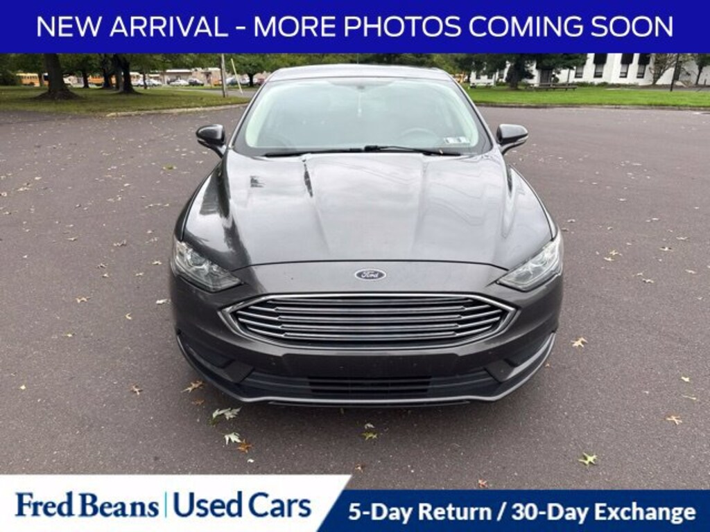 Used 2017 Ford Fusion SE Sedan