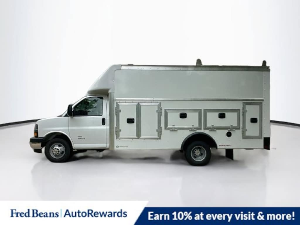 New 2026 Chevrolet Express Cutaway 4500 2WT Cutaway Van