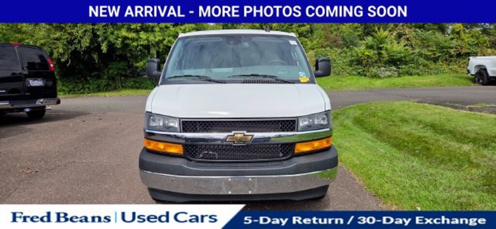Used 2025 Chevrolet Express Passenger 1LT Van