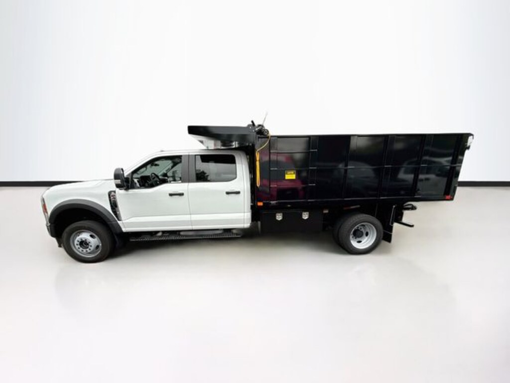 New 2026 Ford F-450 Chassis XL Truck Crew Cab