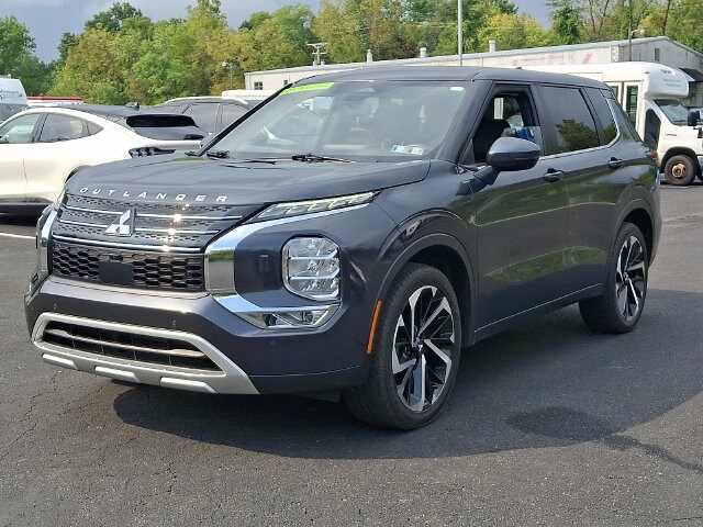 Used 2024 Mitsubishi Outlander SUV