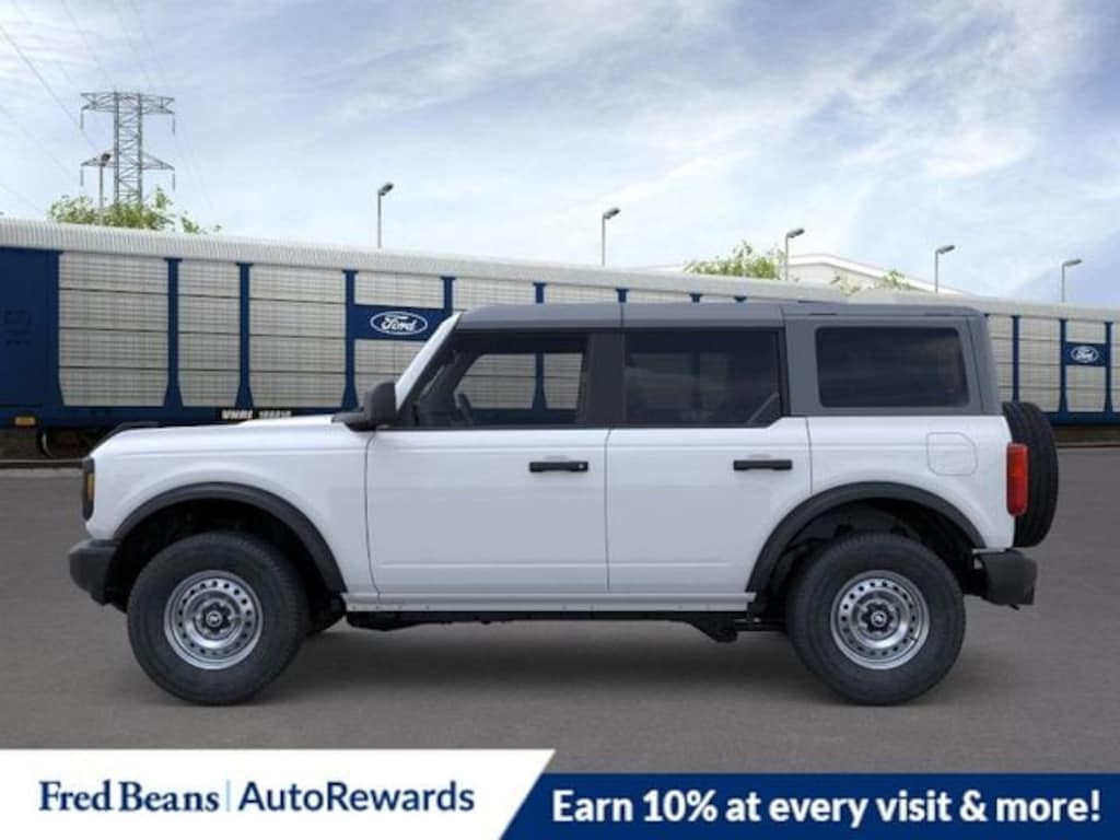 New 2025 Ford Bronco Base SUV