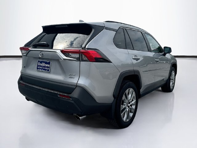 2021 Toyota RAV4 XLE Premium - Photo 9
