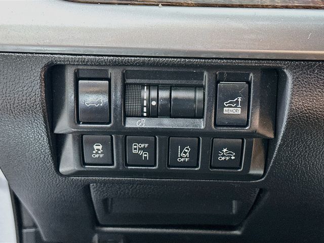 2018 Subaru Outback Limited - Photo 13