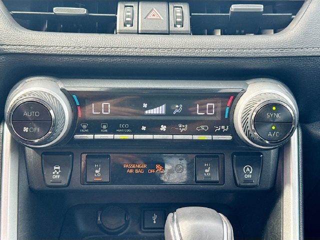 2021 Toyota RAV4 XLE Premium - Photo 19