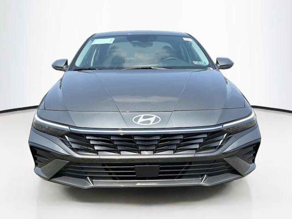 New 2026 Hyundai Elantra Limited Sedan