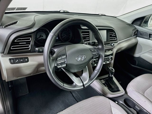 2020 Hyundai Elantra Limited - Photo 11