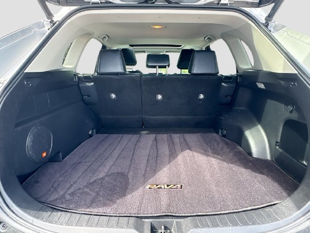 2021 Toyota RAV4 XLE Premium - Photo 31