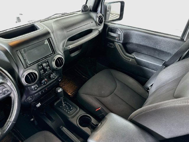 2014 Jeep Wrangler Unlimited Sport - Photo 25