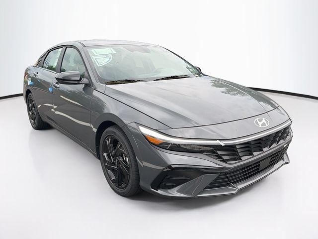 New 2026 Hyundai Elantra SEL Sport Sedan