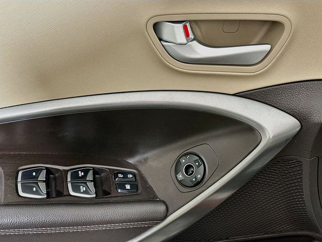 2017 Hyundai Santa Fe Sport 2.0T - Photo 22