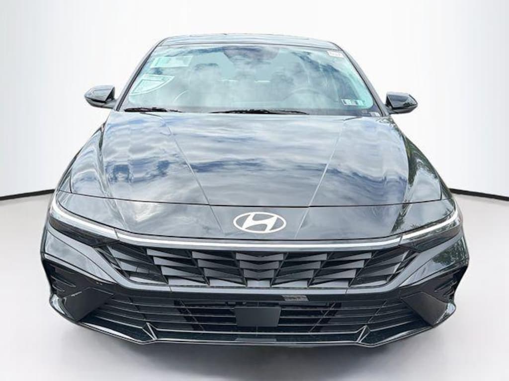 New 2026 Hyundai Elantra Limited Sedan