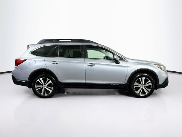 2018 Subaru Outback Limited - Photo 10