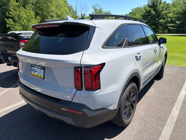 2023 Kia Sorento X-Line S - Photo 11