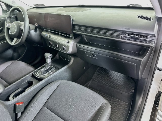 2024 Hyundai Kona SE - Photo 31