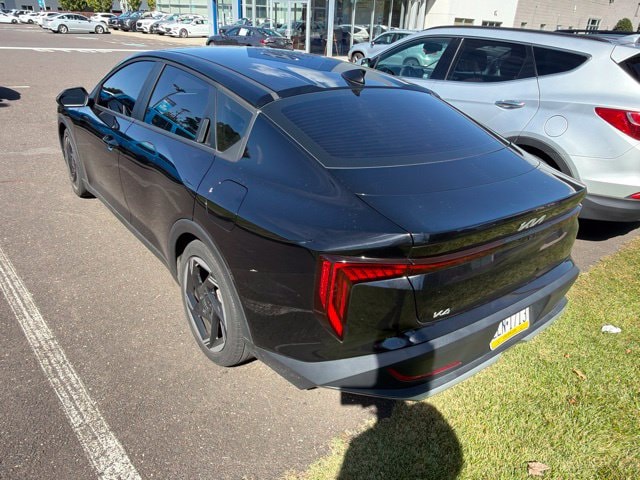 2025 Kia K4 EX - Photo 9