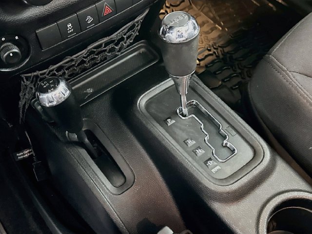 2014 Jeep Wrangler Unlimited Sport - Photo 19