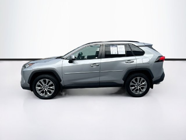2021 Toyota RAV4 XLE Premium - Photo 5