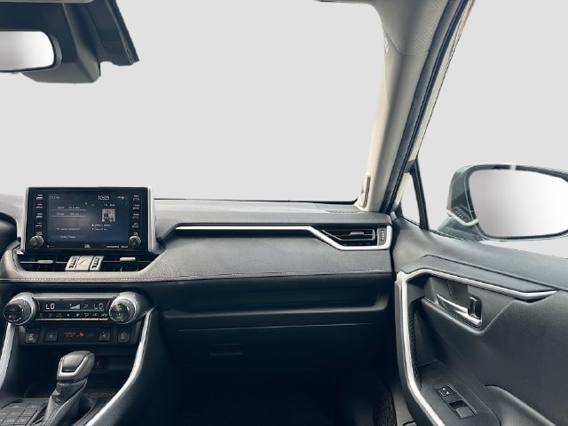 2021 Toyota RAV4 XLE Premium - Photo 28